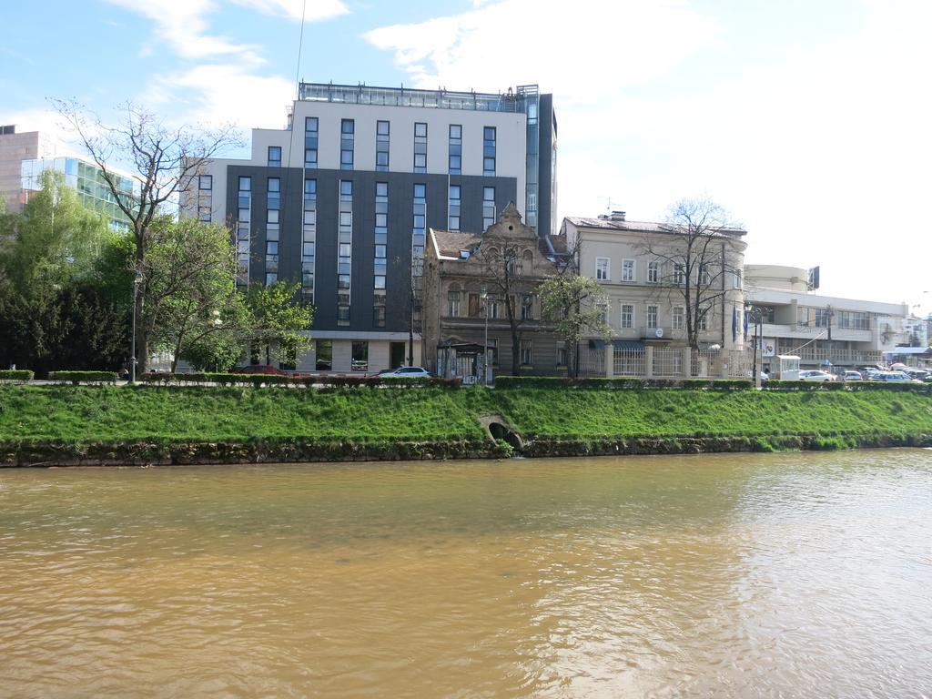 The Riverside - Downtown *